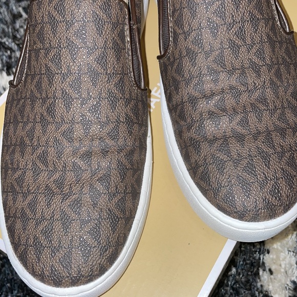 MK Monogram Shoes - Picture 2 of 9